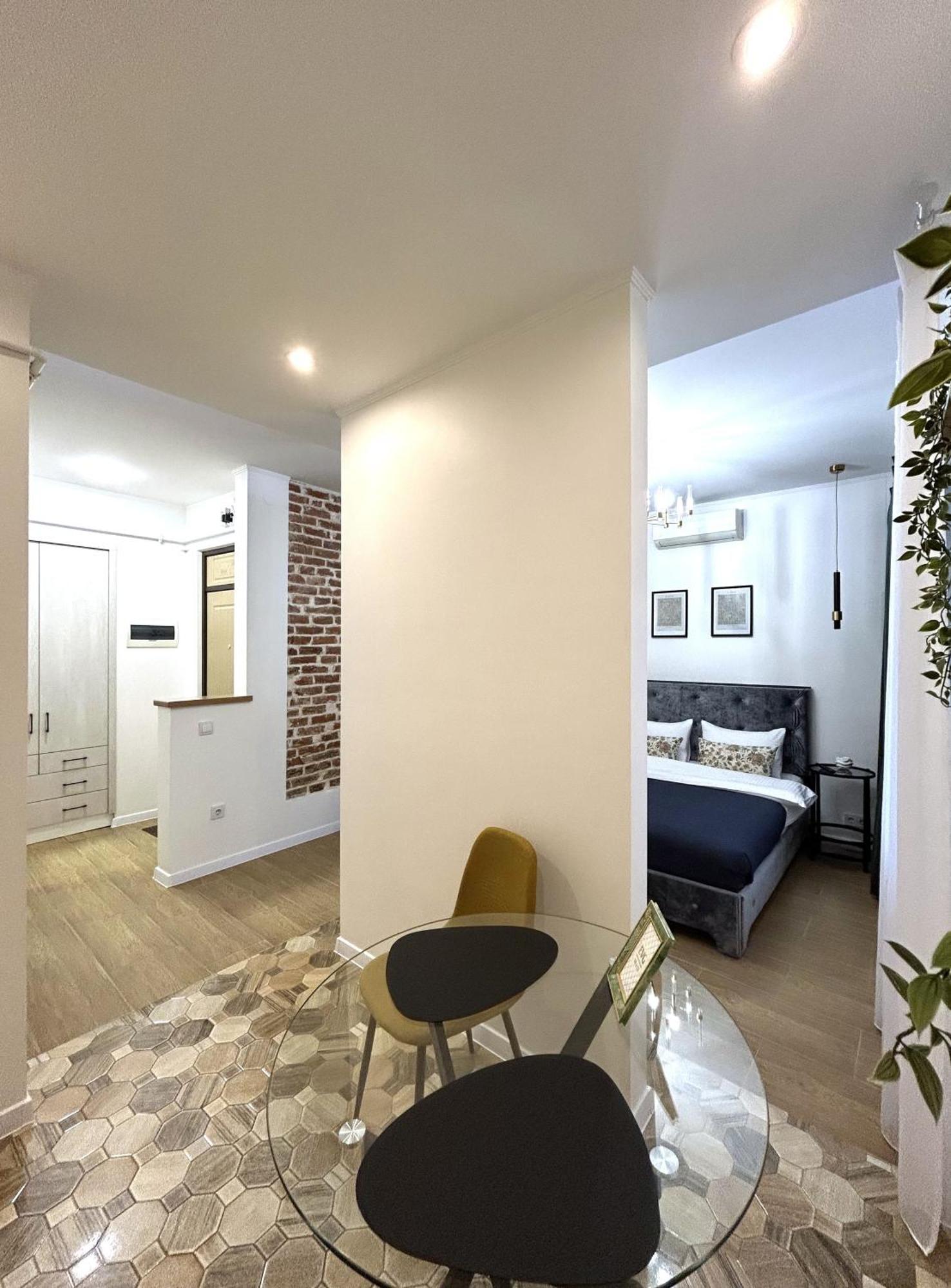 Modern Apartment, 100M To Opera リヴィウ エクステリア 写真
